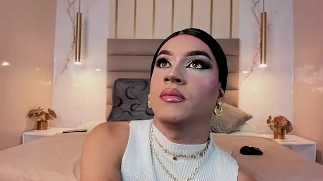 Snapshot of Scarleett_22 chatting on October 5, 2025, 11:56 am Scarleett 22 online show from October 5, 2025, 11:56 am