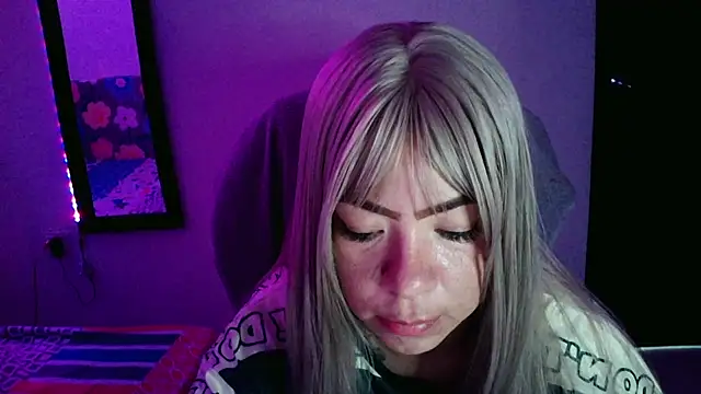 Snapshot of fresa_caliente chatting on July 13, 2026, 6:51 pm fresa caliente online show from July 13, 2026, 6:51 pm
