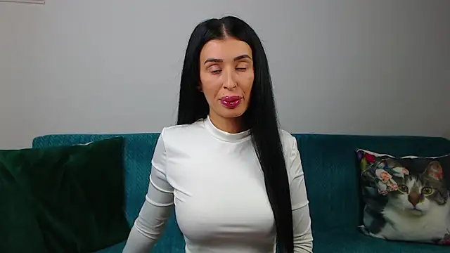 Snapshot of SaraDaisy chatting on October 4, 2025, 5:25 pm SaraDaisy online show from October 4, 2025, 5:25 pm