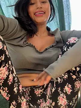Snapshot of sexi_noemi chatting on February 24, 2025, 5:20 pm sexi noemi online show from February 24, 2025, 5:20 pm