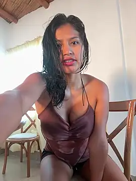 Snapshot of sexi_noemi chatting on March 16, 2025, 1:27 pm sexi noemi online show from March 16, 2025, 1:27 pm
