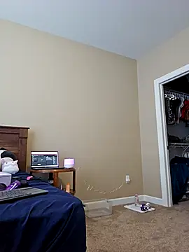 Snapshot of AmethystFoxx chatting on September 16, 2025, 6:20 pm AmethystFoxx online show from September 16, 2025, 6:20 pm