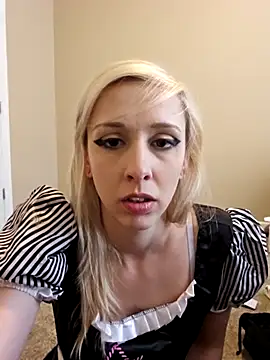 Snapshot of AmethystFoxx chatting on October 20, 2025, 6:52 pm AmethystFoxx online show from October 20, 2025, 6:52 pm