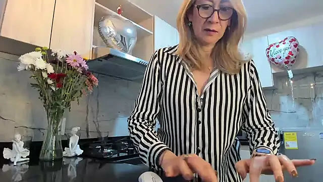 ashleymilf 1 online show from February 20, 2025, 6:24 pm