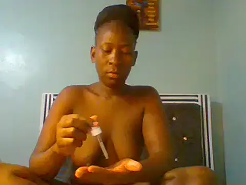 blackcuteebony online show from February 26, 2025, 7:23 am