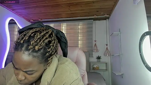 aleja17 xxx online show from October 16, 2025, 7:55 pm