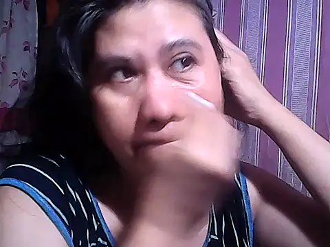 Snapshot of sweetsosie18 chatting on October 16, 2025, 10:45 am sweetsosie18 online show from October 16, 2025, 10:45 am