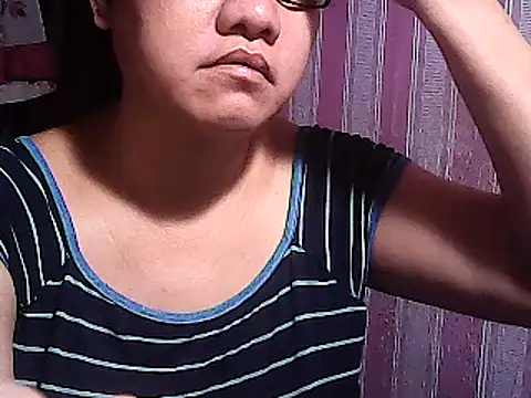 sweetsosie18 online show from March 10, 2025, 4:14 pm