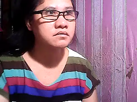sweetsosie18 online show from March 18, 2025, 3:33 pm