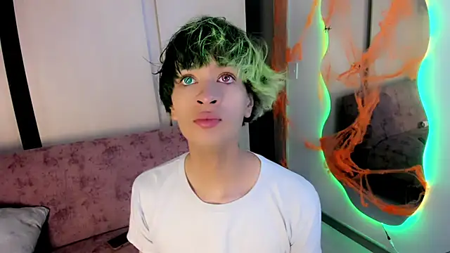 Snapshot of Sweet_Jack1 chatting on October 28, 2025, 2:38 pm Sweet Jack1 online show from October 28, 2025, 2:38 pm