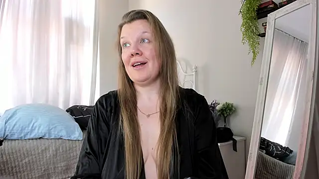 anna bones online show from September 10, 2025, 10:03 am