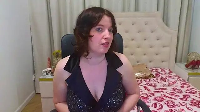 Snapshot of AmazingTori chatting on June 6, 2026, 1:16 pm AmazingTori online show from June 6, 2026, 1:16 pm