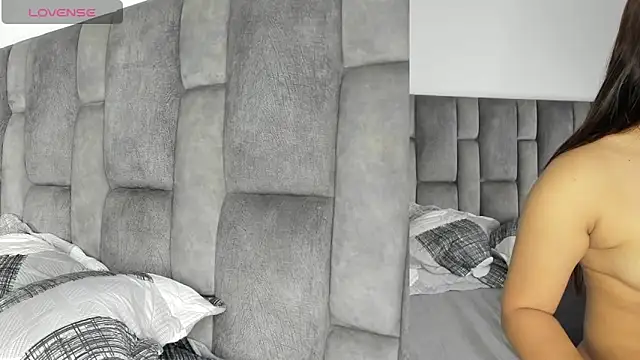 emily fox1 online show from May 15, 2026, 11:19 am