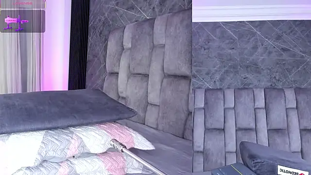 emily fox1 online show from October 23, 2025, 12:04 pm