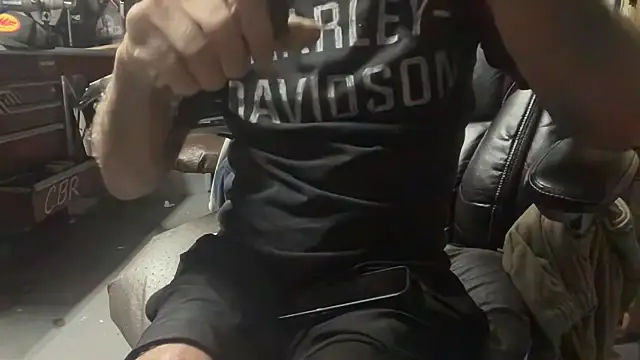 eddieeatsass online show from July 31, 2026, 5:07 am