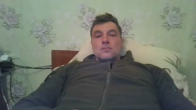 sparrow4791 online show from February 8, 2025, 2:05 pm