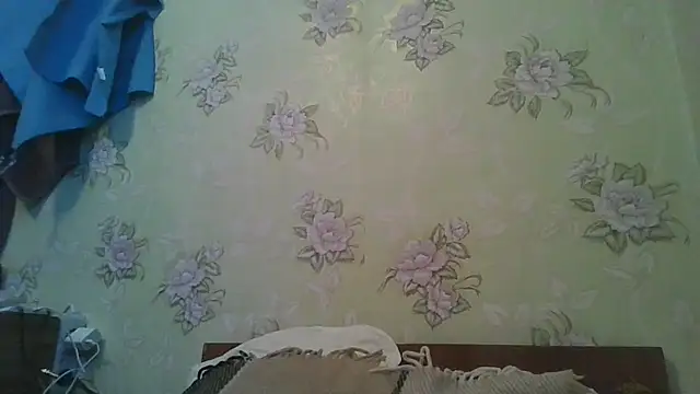 sparrow4791 online show from February 16, 2025, 4:42 pm