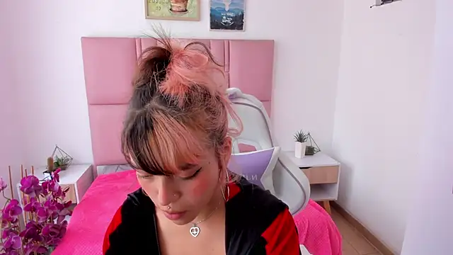 katalina garcia online show from February 13, 2026, 4:07 pm