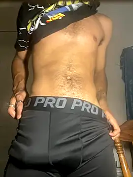 Snapshot of Big_papirocky chatting on October 19, 2025, 10:45 pm Big papirocky online show from October 19, 2025, 10:45 pm