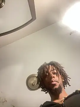 Snapshot of Big_papirocky chatting on October 6, 2025, 3:35 pm Big papirocky online show from October 6, 2025, 3:35 pm