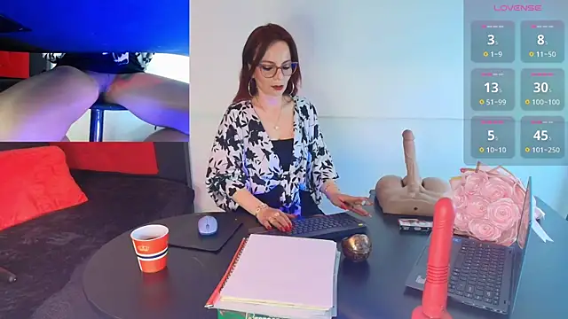 Snapshot of Miss_ellien chatting on September 13, 2025, 3:28 am Miss ellien online show from September 13, 2025, 3:28 am