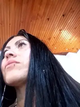 Tania mature online show from March 18, 2026, 5:58 pm