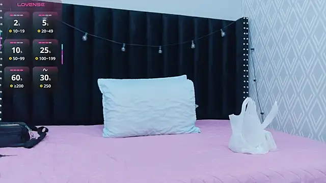 colombiamommy online show from October 29, 2025, 12:26 pm