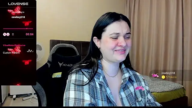 AlanaBrox online show from September 28, 2025, 3:19 pm