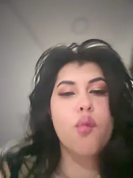 Alyaa s online show from October 3, 2025, 10:55 pm