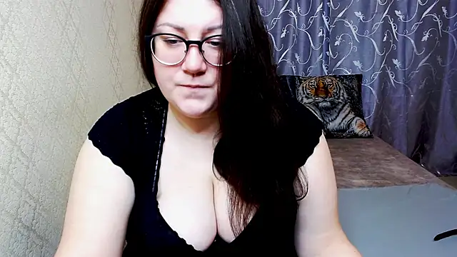 Sindy Jeniceee online show from November 10, 2025, 12:32 pm