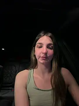 DoriDeluxe66 online show from February 15, 2026, 10:30 pm