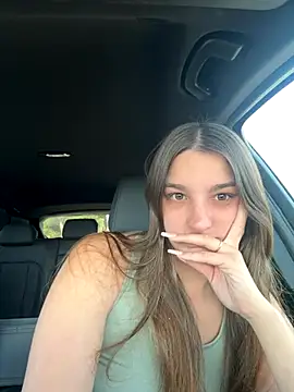 Snapshot of DoriDeluxe66 chatting on September 23, 2025, 8:54 am DoriDeluxe66 online show from September 23, 2025, 8:54 am