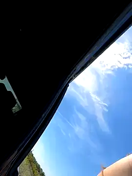 Snapshot of DoriDeluxe66 chatting on October 4, 2025, 11:45 am DoriDeluxe66 online show from October 4, 2025, 11:45 am