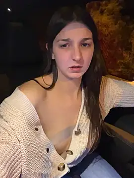 DoriDeluxe66 online show from March 7, 2025, 9:48 pm
