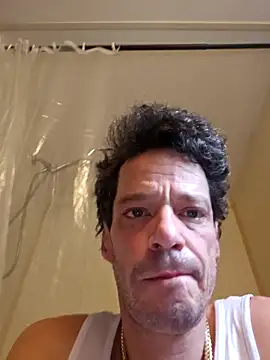 Snapshot of chosen923 chatting on October 5, 2025, 7:59 pm chosen923 online show from October 5, 2025, 7:59 pm