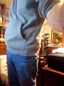 Snapshot of chosen923 chatting on October 17, 2025, 8:10 pm chosen923 online show from October 17, 2025, 8:10 pm