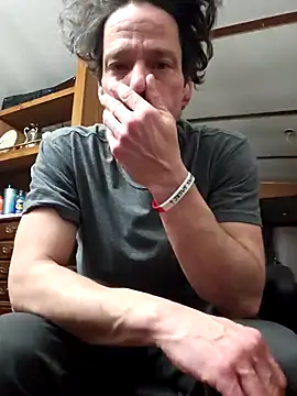 Snapshot of chosen923 chatting on February 18, 2026, 4:54 am chosen923 online show from February 18, 2026, 4:54 am