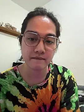 MarieLoveGlamorous online show from May 31, 2026, 9:04 pm