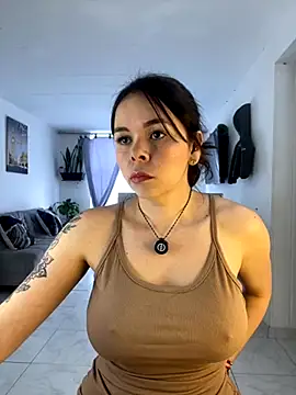 Snapshot of carolina16love chatting on October 5, 2025, 8:54 pm carolina16love online show from October 5, 2025, 8:54 pm