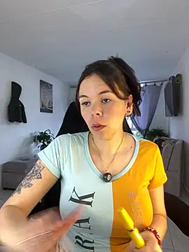 Snapshot of carolina16love chatting on October 18, 2025, 9:50 pm carolina16love online show from October 18, 2025, 9:50 pm