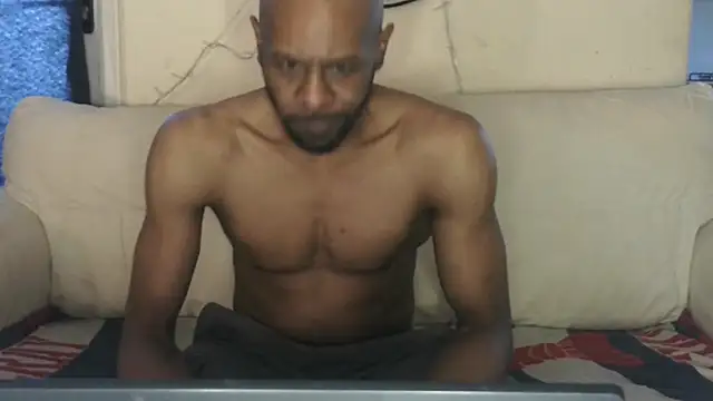 CuzzyB69 online show from April 8, 2026, 6:15 am