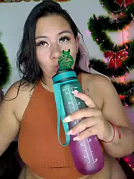 ValerieDiiamond online show from December 17, 2024, 4:56 am