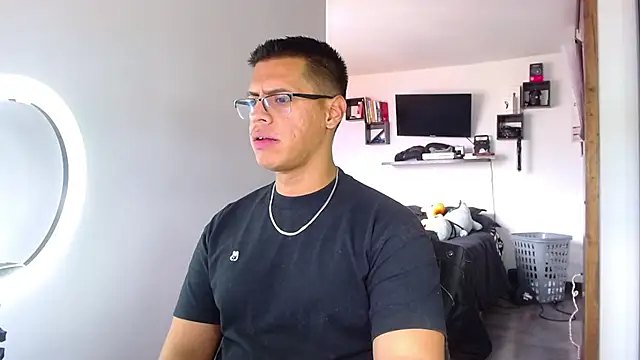  John Boy  online show from April 14, 2026, 7:08 pm