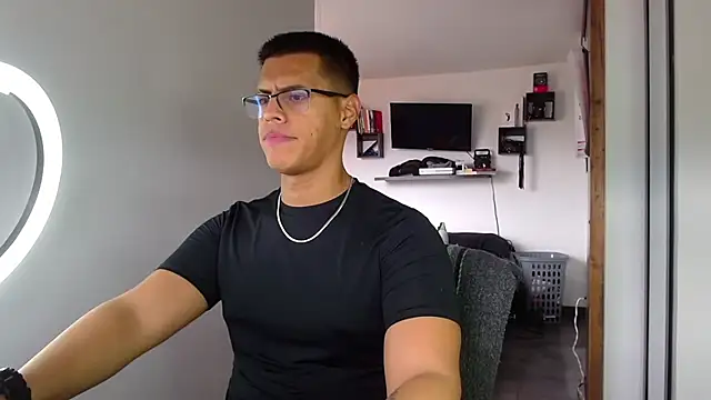  John Boy  online show from April 11, 2026, 7:06 pm