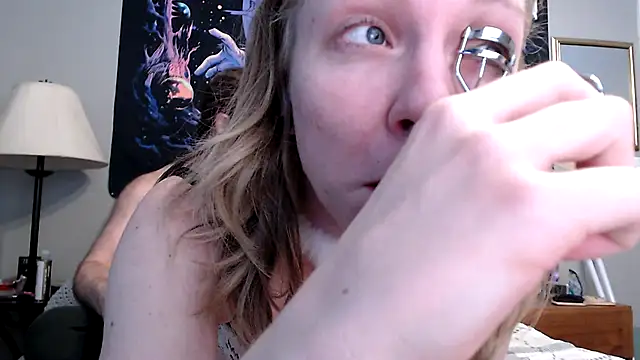 Snapshot of coryandthepeach chatting on February 10, 2025, 7:49 pm coryandthepeach online show from February 10, 2025, 7:49 pm