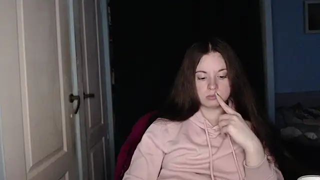 ryhhnnagold99 online show from April 11, 2026, 5:27 pm