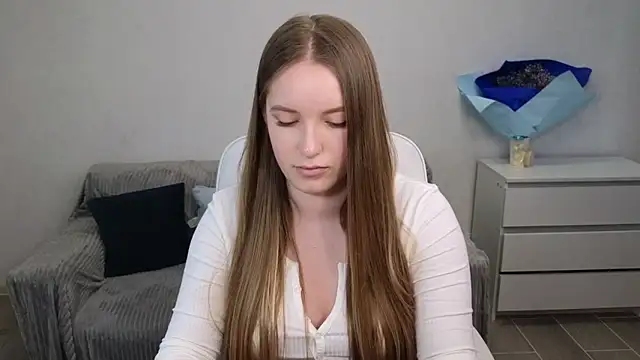 EvaMaddison online show from January 27, 2025, 9:55 am