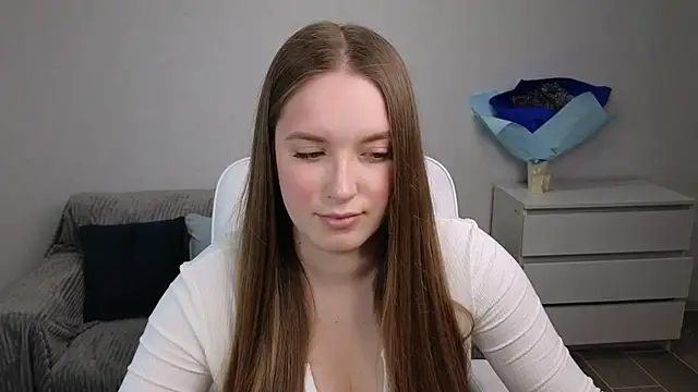 EvaMaddison online show from February 4, 2025, 6:04 am
