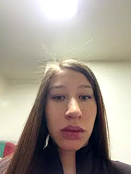 Snapshot of roouse chatting on October 14, 2025, 9:04 pm roouse online show from October 14, 2025, 9:04 pm