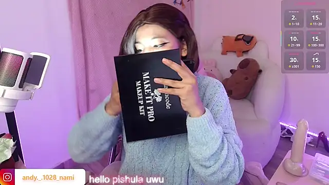 Snapshot of Nami_usagi chatting on October 8, 2025, 11:56 am Nami usagi online show from October 8, 2025, 11:56 am